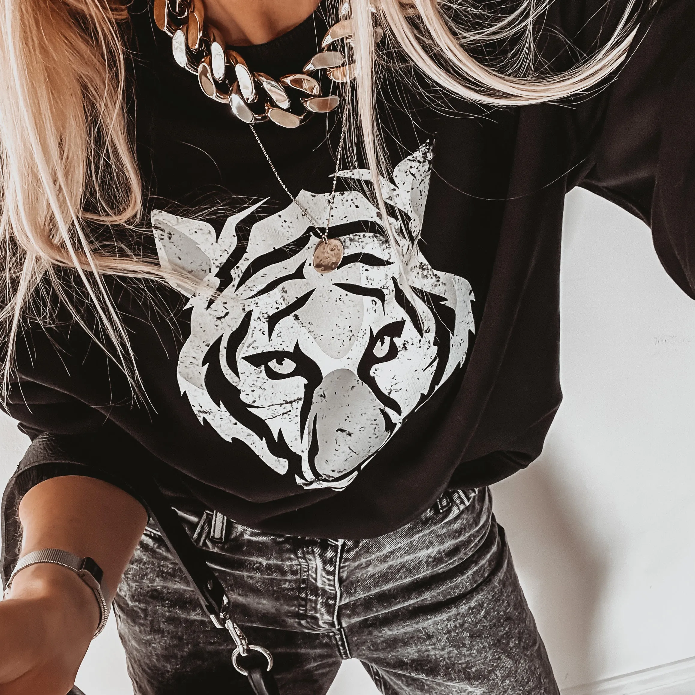 Black tiger sweatshirt *super slouchy fit* *NOW HALF PRICE!!*