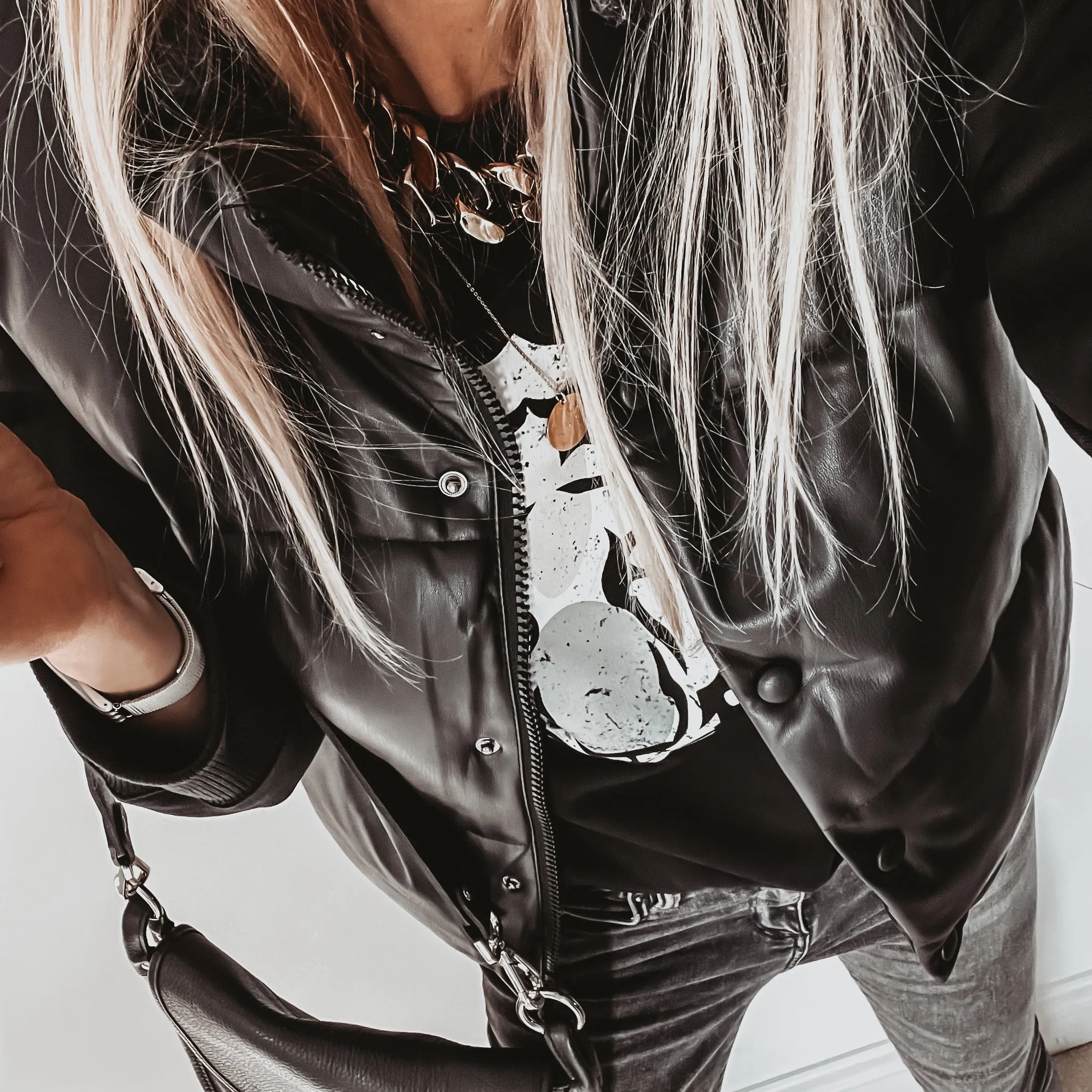 Black tiger sweatshirt *super slouchy fit* *NOW HALF PRICE!!*
